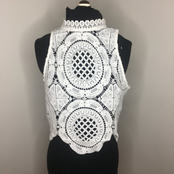 A.Peach - White Lace Top - M - Picture 2 of 9